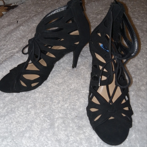 Christian Siriano for Payless Black Strappy Lace Up Heels size 7.5W - Picture 11 of 11